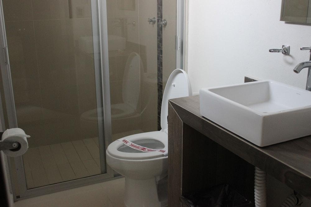 Hotel Colon Express غوادالاجارا المظهر الخارجي الصورة