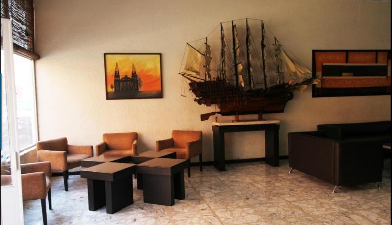 Hotel Colon Express غوادالاجارا المظهر الخارجي الصورة
